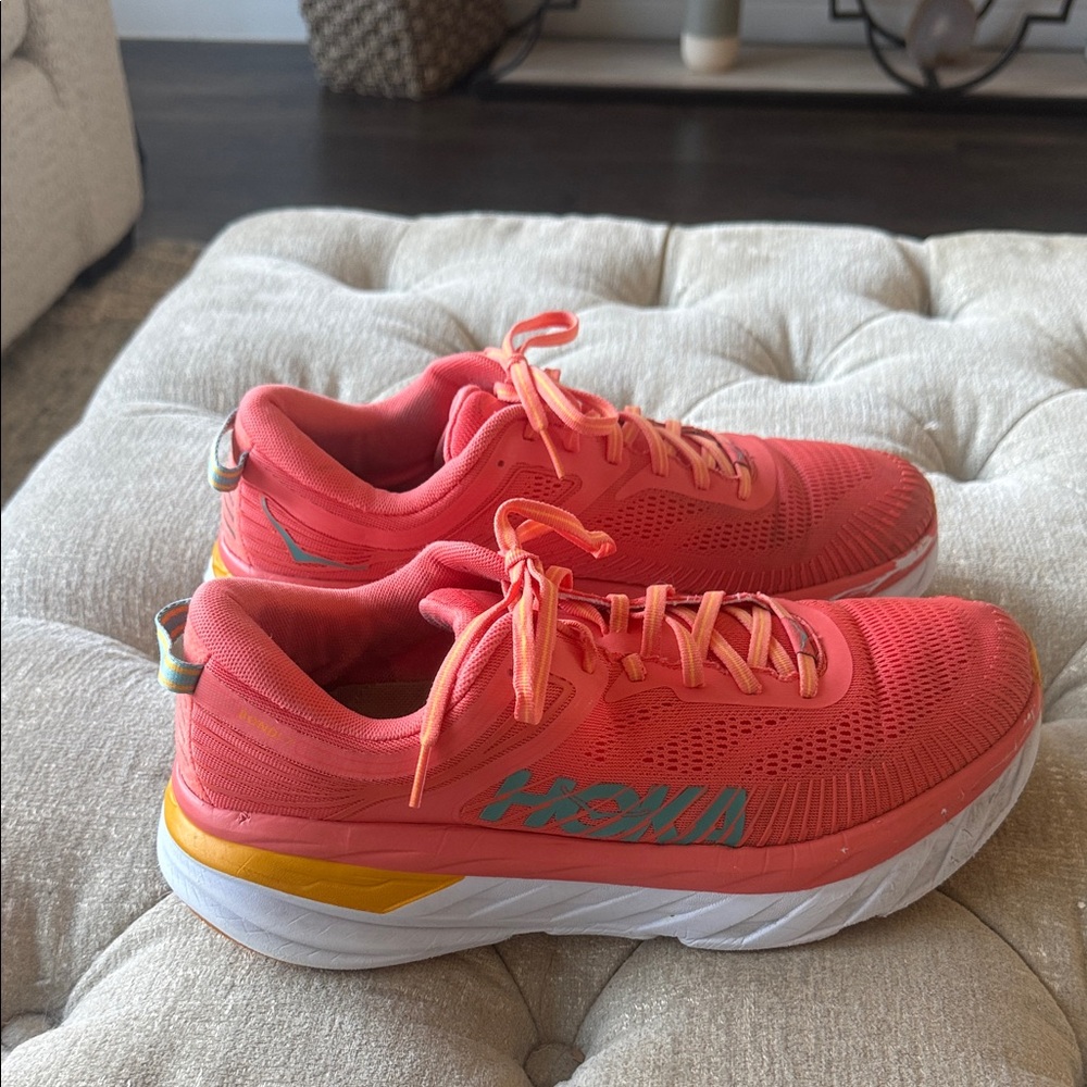 Hoka Bondi Women's 12 Vibrant Coral Athletic Shoes - Picture 2 of 6